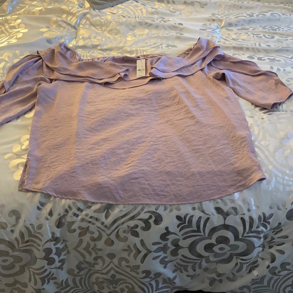 Beautiful Off the shoulder 3/4 sleeve blouse